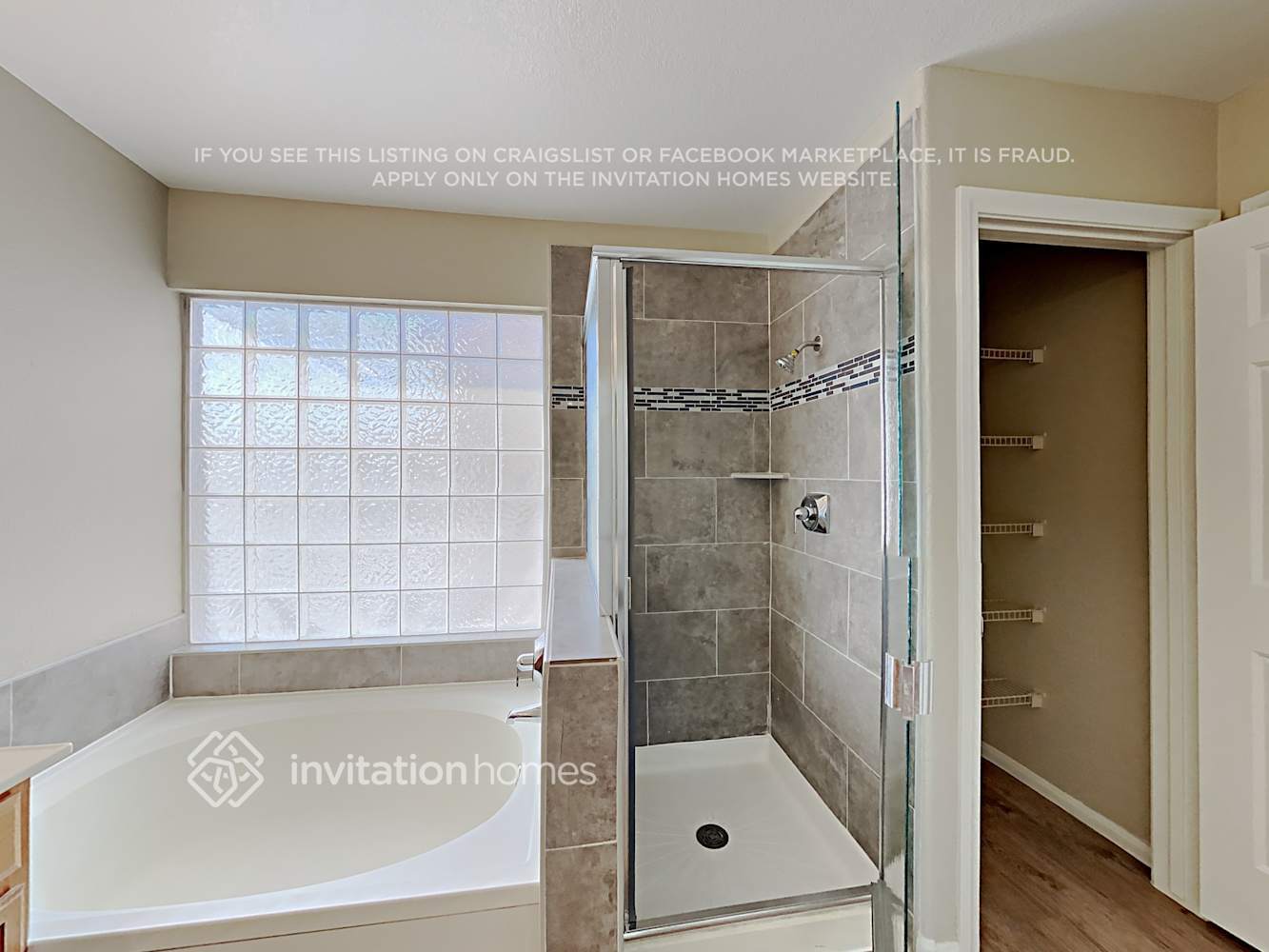 Building Photo - 9425 Deer Lodge Ln