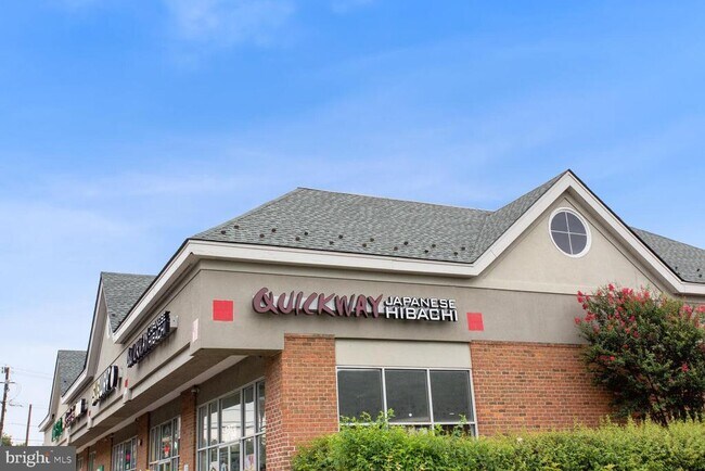 Building Photo - 2828 Buena Vista Terrace SE