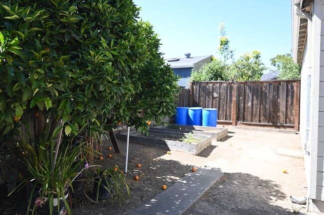 Building Photo - Nice Willow Glen Bungalow, Pet Friendly, 2...
