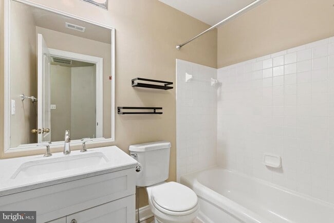 Building Photo - 5056 Minda Ct