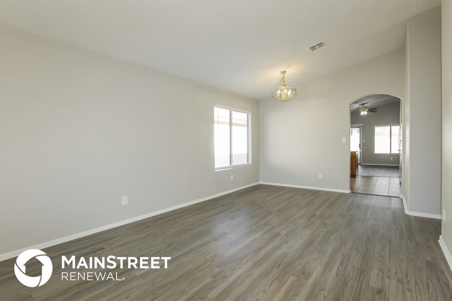 Building Photo - 15237 N Gil Balcome Ct