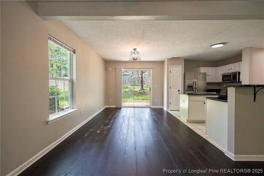 Building Photo - Room in House on Feldspar Way