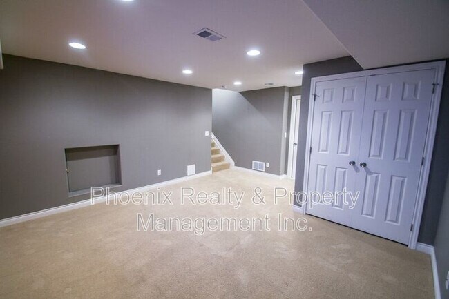 Building Photo - 5651 Slick Rock Ct