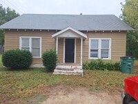 Building Photo - 2 bedroom, 1 bath