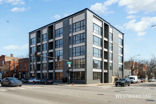Building Photo - 2354 W Polk St