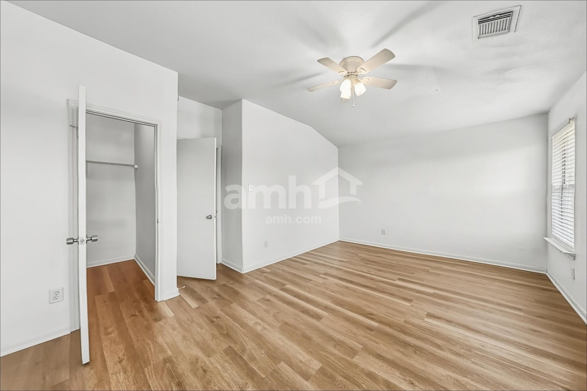 Building Photo - 1631 Laura Anne Dr