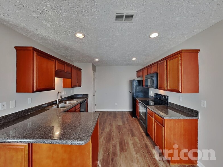 Building Photo - 4049 Sequoia Trail