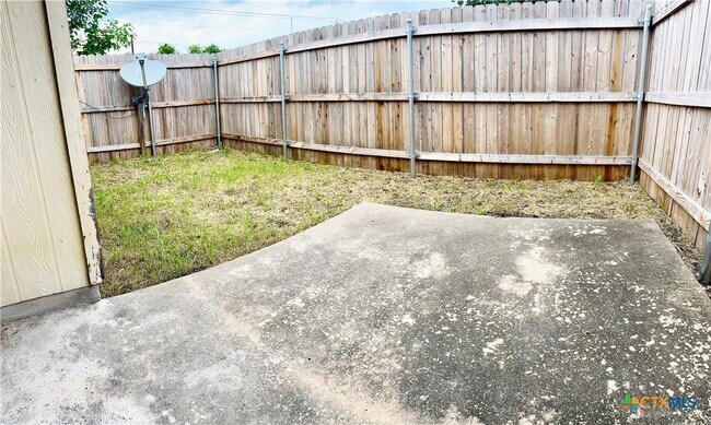 Building Photo - 107 Axis Deer Trail