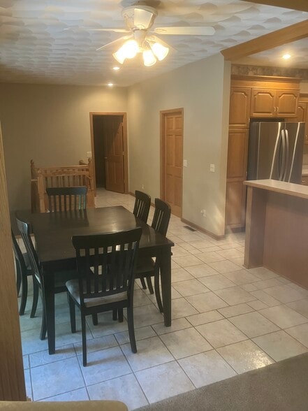 Dining room - 180 Nature Valley Pl NW