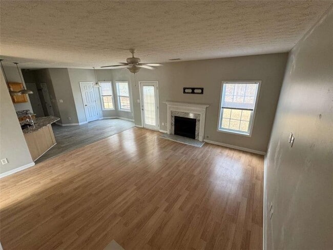 Building Photo - 2430 Cordillo Dr