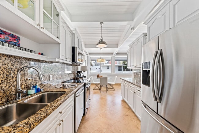 Building Photo - 1799 N Fort Lauderdale Beach Blvd