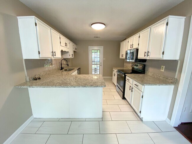 Building Photo - 3 bed, 2 bath in Millington