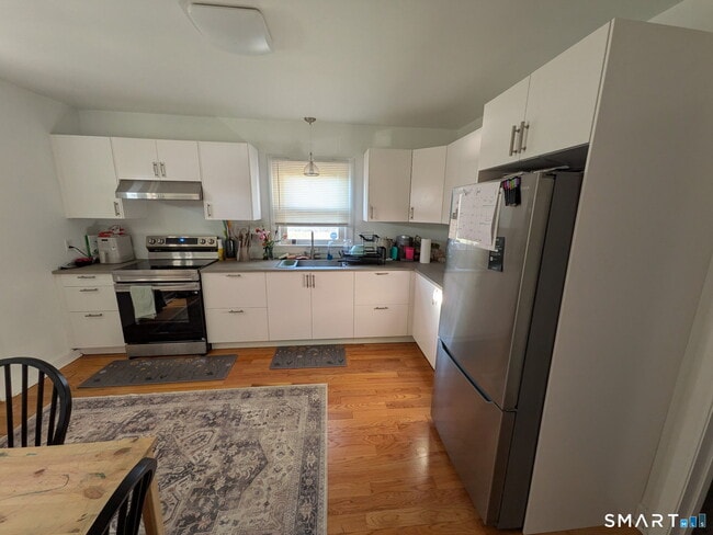 Building Photo - 204 Ross Rd