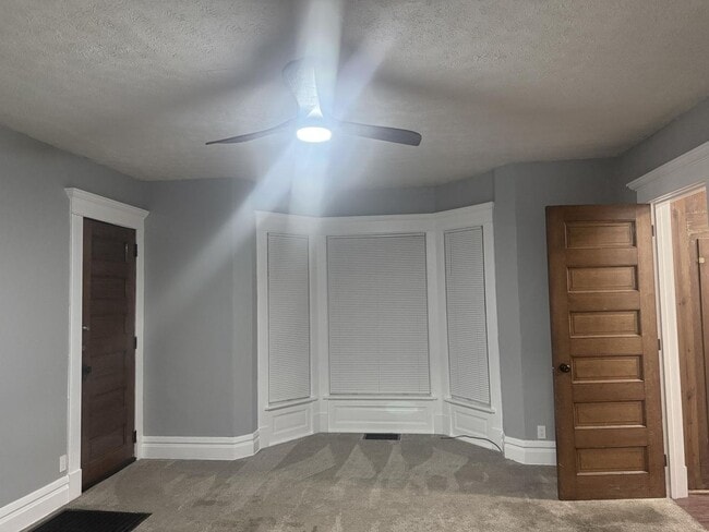 Building Photo - 202-204 Central Ave