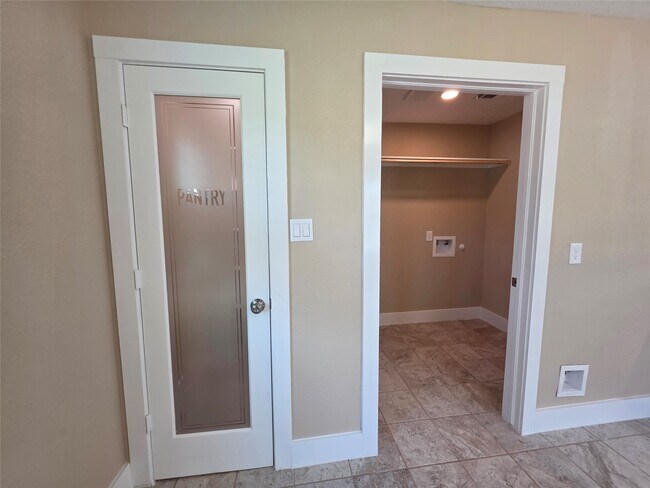 Building Photo - 2306 19th Ave N