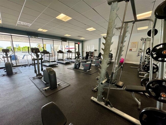 Building Photo - 3675 N Country Club Dr