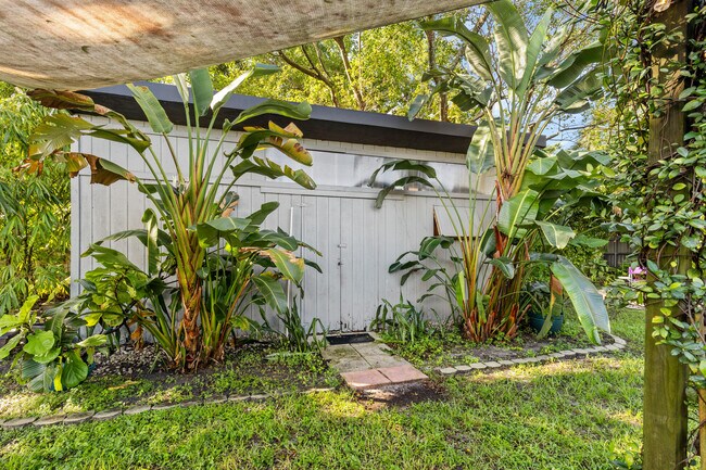 Building Photo - 170 NW 7th St