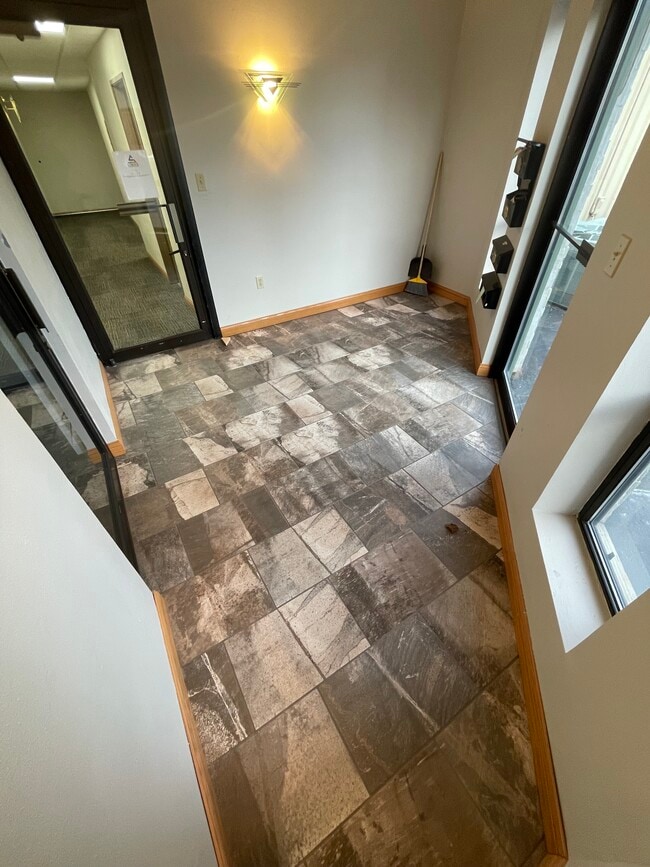 Building Photo - 900 Grand Ave