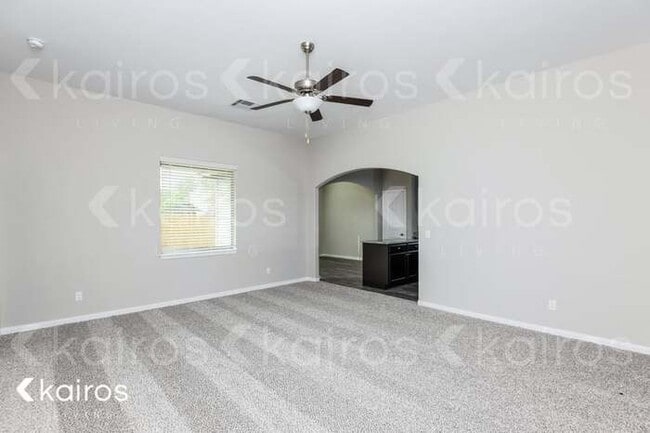 Building Photo - 316 E Georgia Terrace