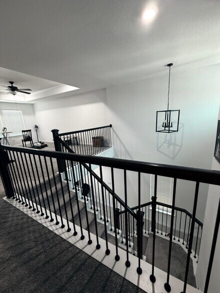 Building Photo - 824 Olinda Wy