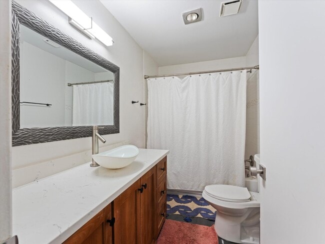 Building Photo - 1312 Oak Glen Trail