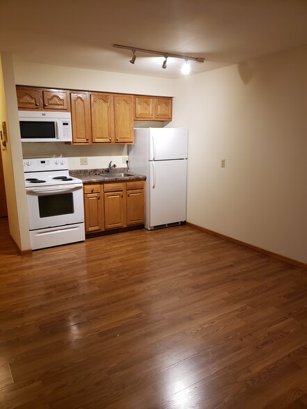 Regular 1 bed - Madison Square Apartments