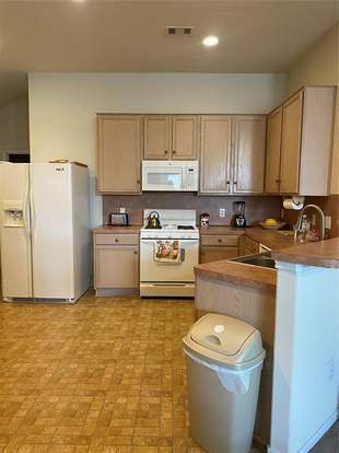 Building Photo - 14123 Curry Creek Ln