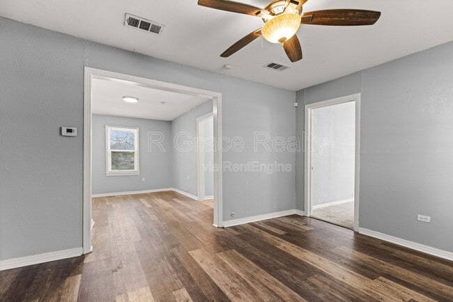 Building Photo - 3621 Redbird St