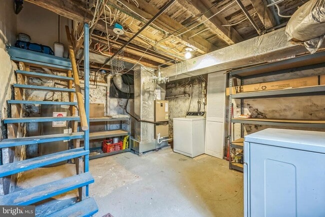 Building Photo - 3563 Lafayette St