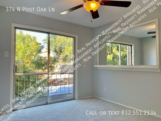 Building Photo - 374 N Post Oak Ln
