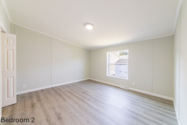 Building Photo - 287 Park Ln