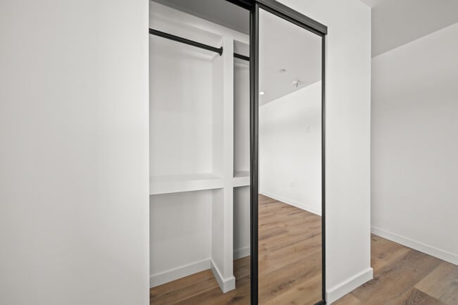 Building Photo - 6053 Craner Ave