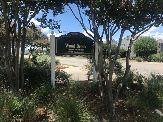 Building Photo - 2BD/2.5BA Condo | TAMU Bus Route | Private Yard | Pet Friendly