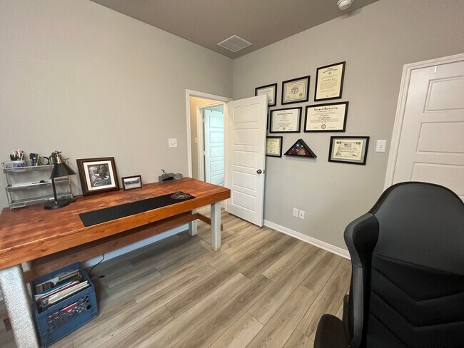 Building Photo - Brand New 2024 Stylecraft Home | 3 Bed | 2...