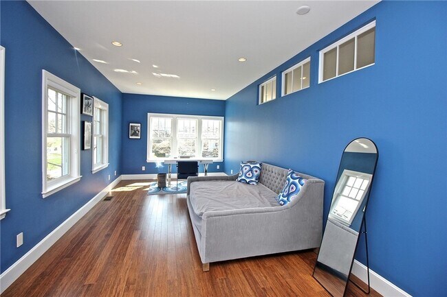 Building Photo - 203 Coggeshall Ave