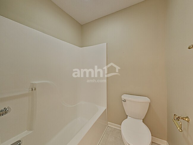 Building Photo - 1610 Polte Ln