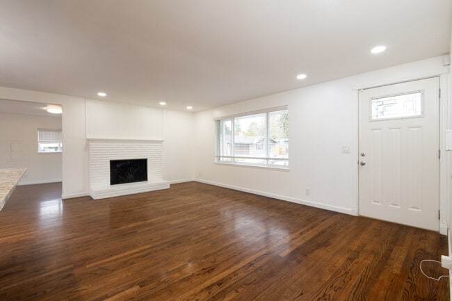 Building Photo - 31750 7th Pl S