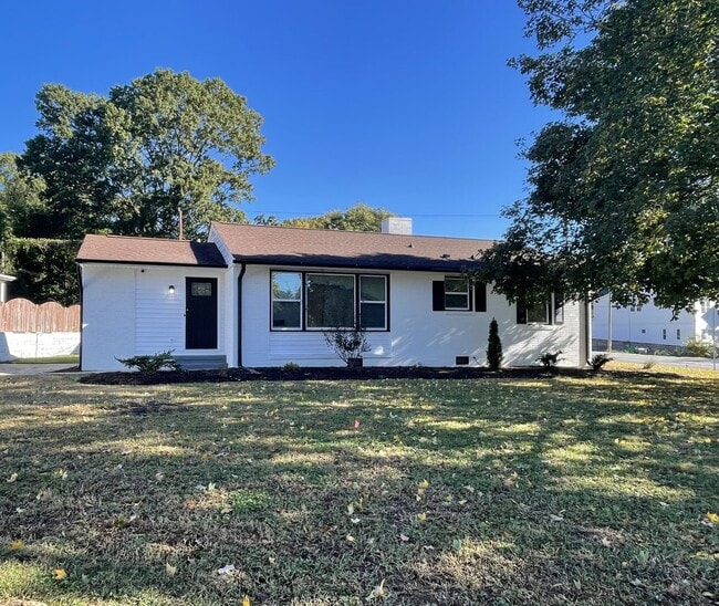 Primary Photo - Updated Corner-Lot 3BR in Shamrock Gardens...