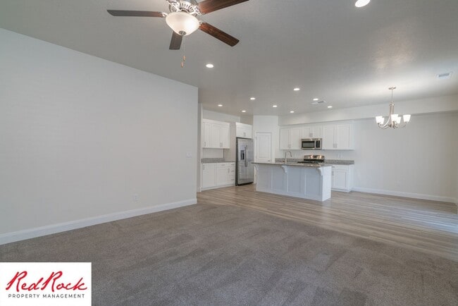 Building Photo - MOVE IN SPECIAL!!! $200 off first full mon...