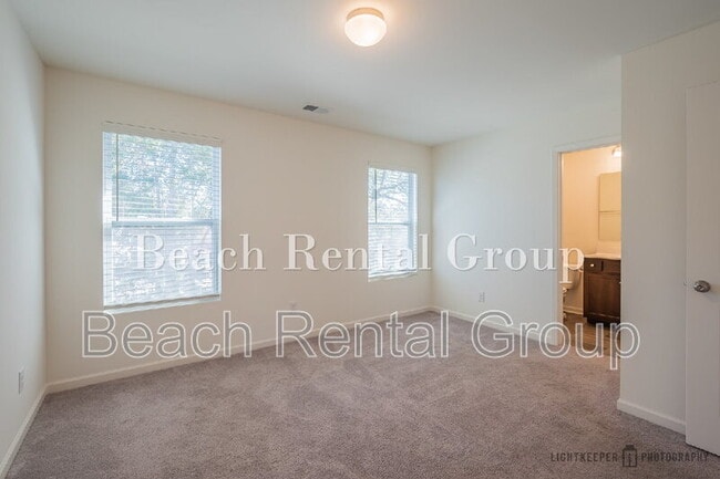 Building Photo - 305 Cherwell ct