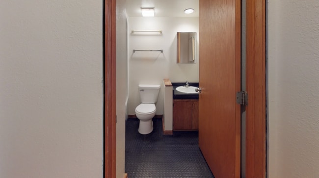 Building Photo - 10 Langdon St