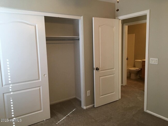 Building Photo - 2503 W White Feather Ln