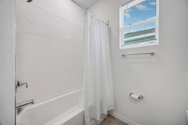 Building Photo - 2555 Bending Bonsai Dr