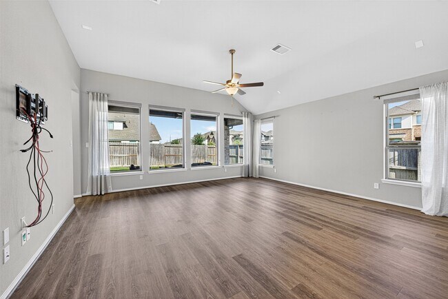 Building Photo - 10406 Talitha Trl