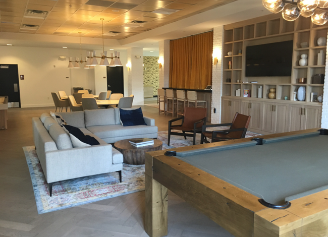 Building Photo - Available May 10th, 2025-Beautiful and Spa...