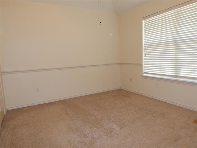 Building Photo - 2500 Coolwater Dr