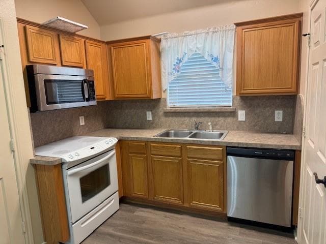 Building Photo - 107 Cobblestone Dr E