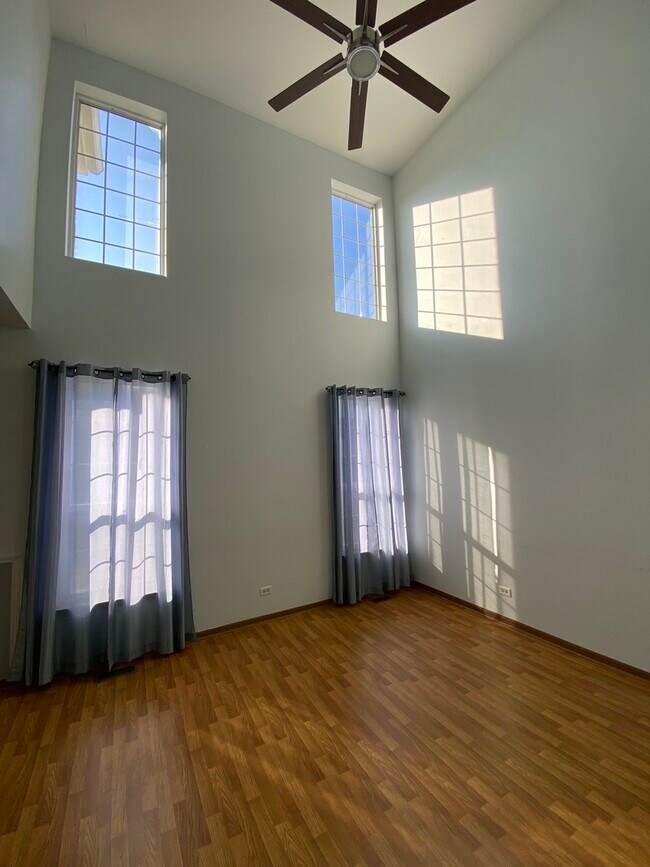 Building Photo - 2203 Rossiter Pkwy