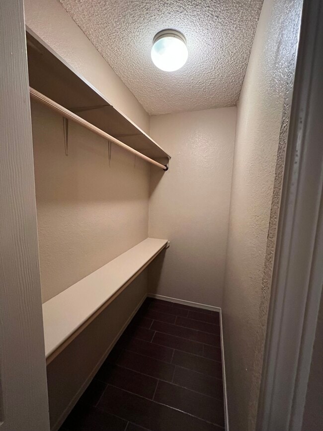 2nd Walk in closet - 635 S Vía Entrada