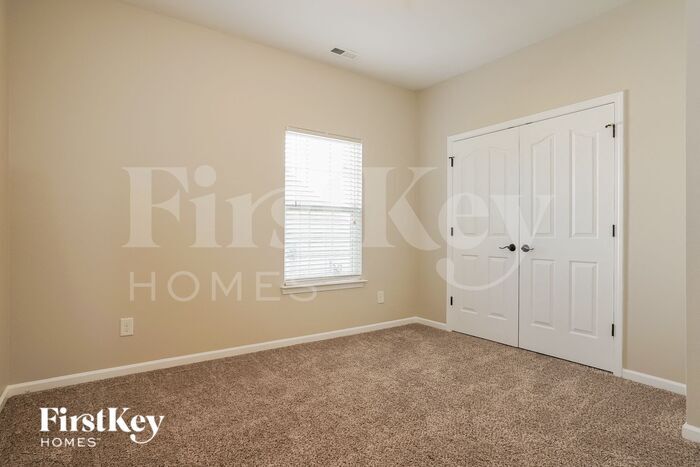 Building Photo - 137 Kentland Ridge Dr